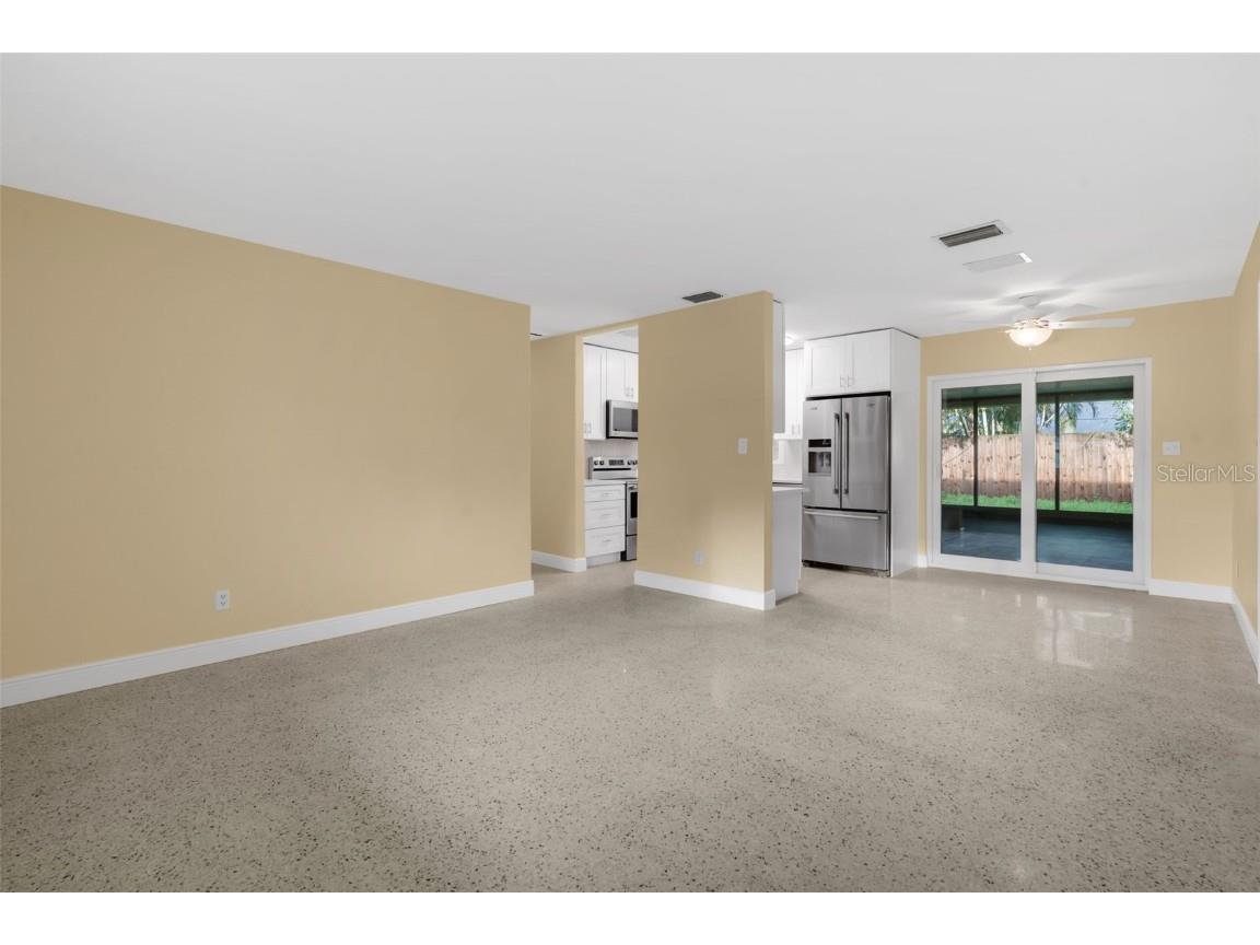 5680 Pershing Street NE Saint Petersburg FL 33703 TB8421021 image8