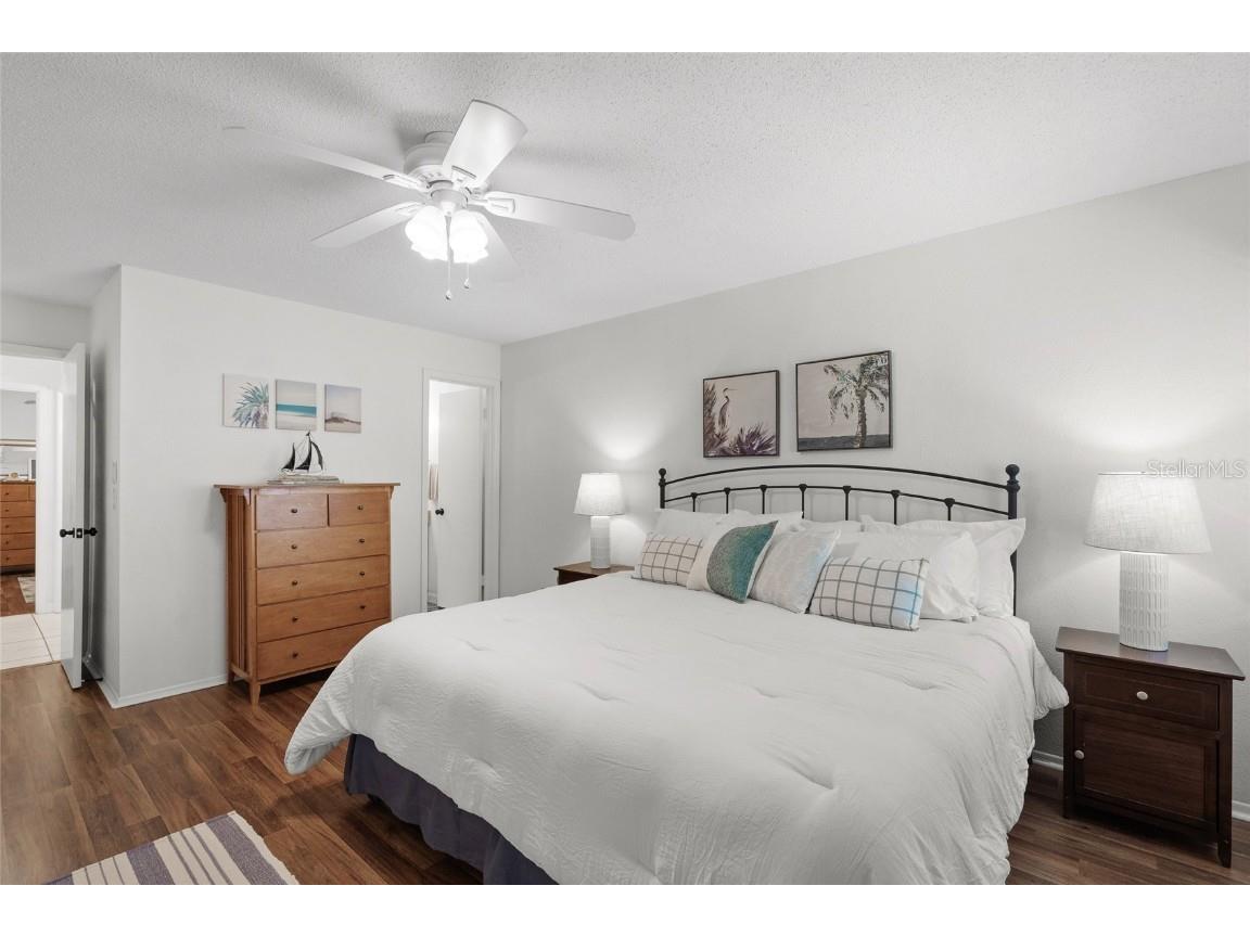 5681 Midnight Pass Road #104 Sarasota FL 34242 A4652794 image15