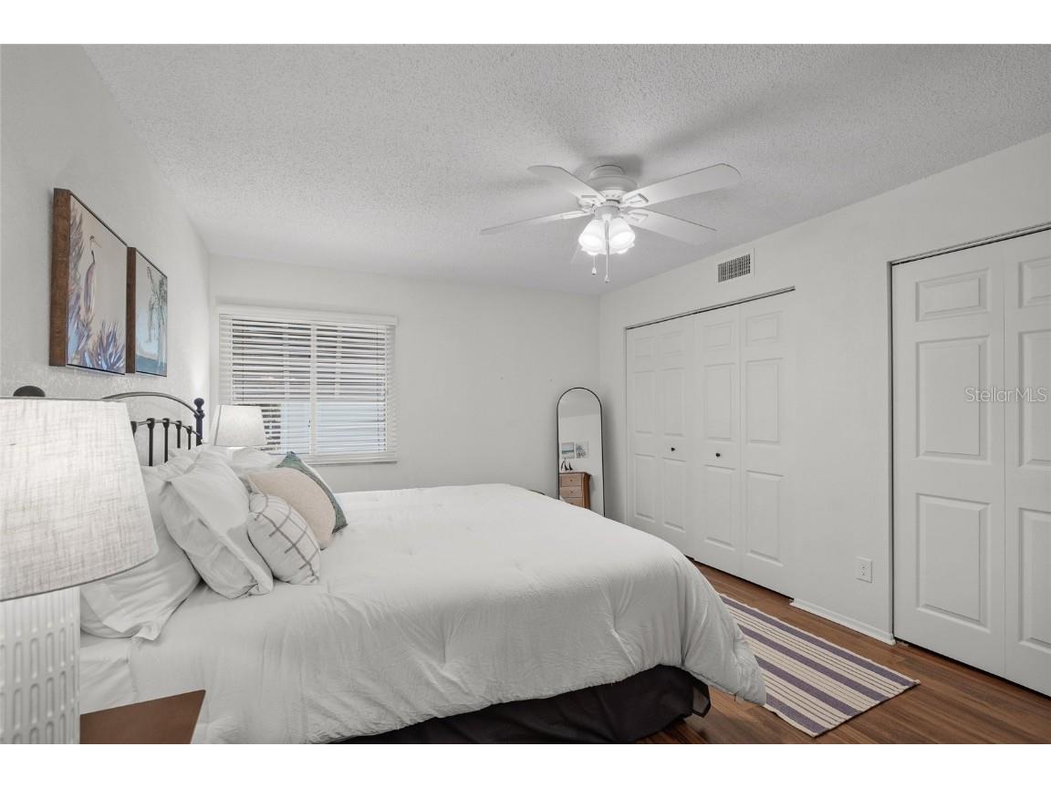 5681 Midnight Pass Road #104 Sarasota FL 34242 A4652794 image16