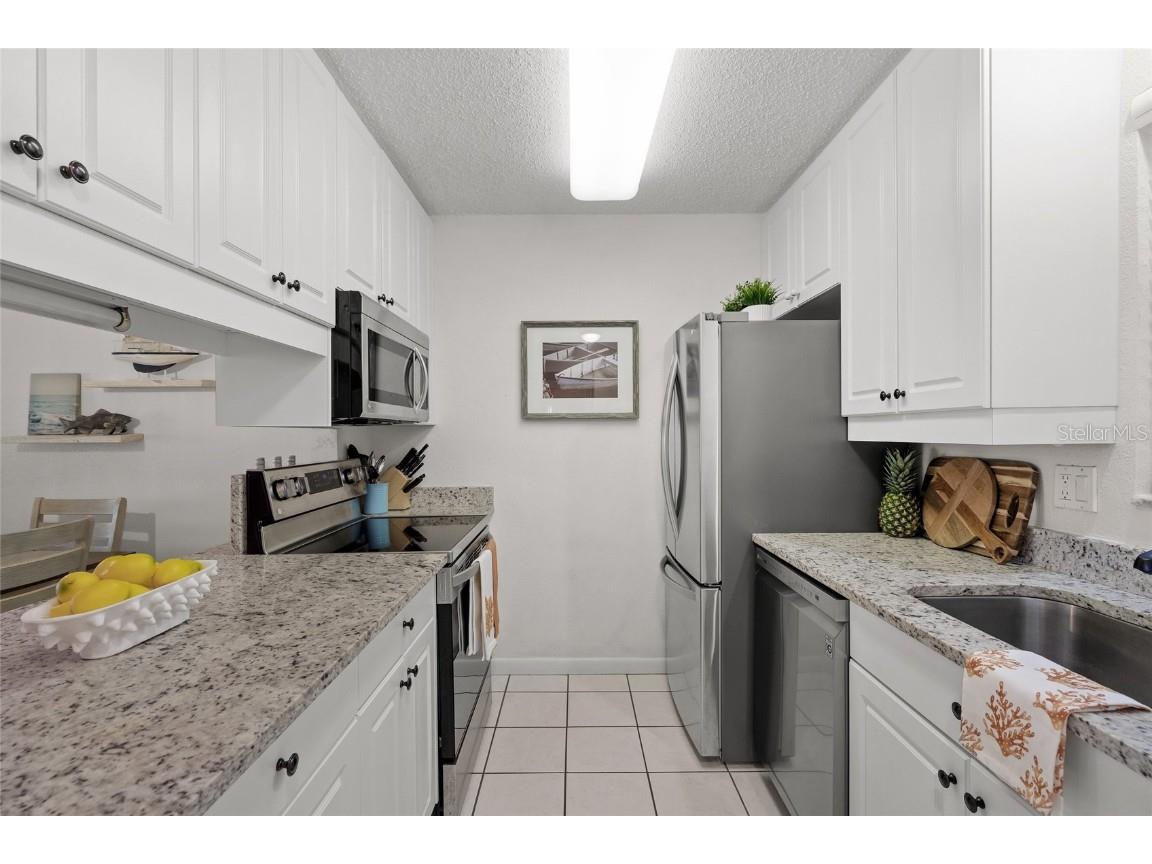 5681 Midnight Pass Road #104 Sarasota FL 34242 A4652794 image9