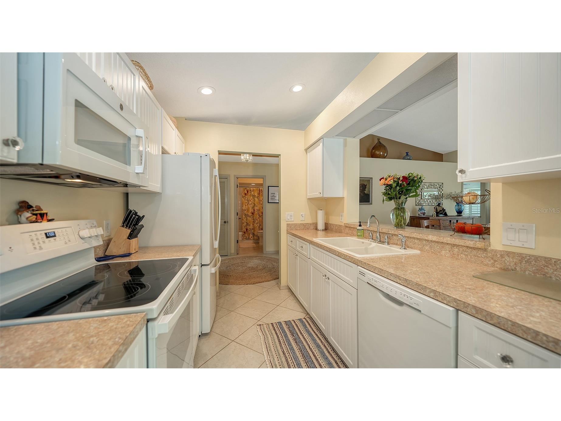 5682 Sheffield Greene Circle #78 Sarasota FL 34235 A4666126 image8