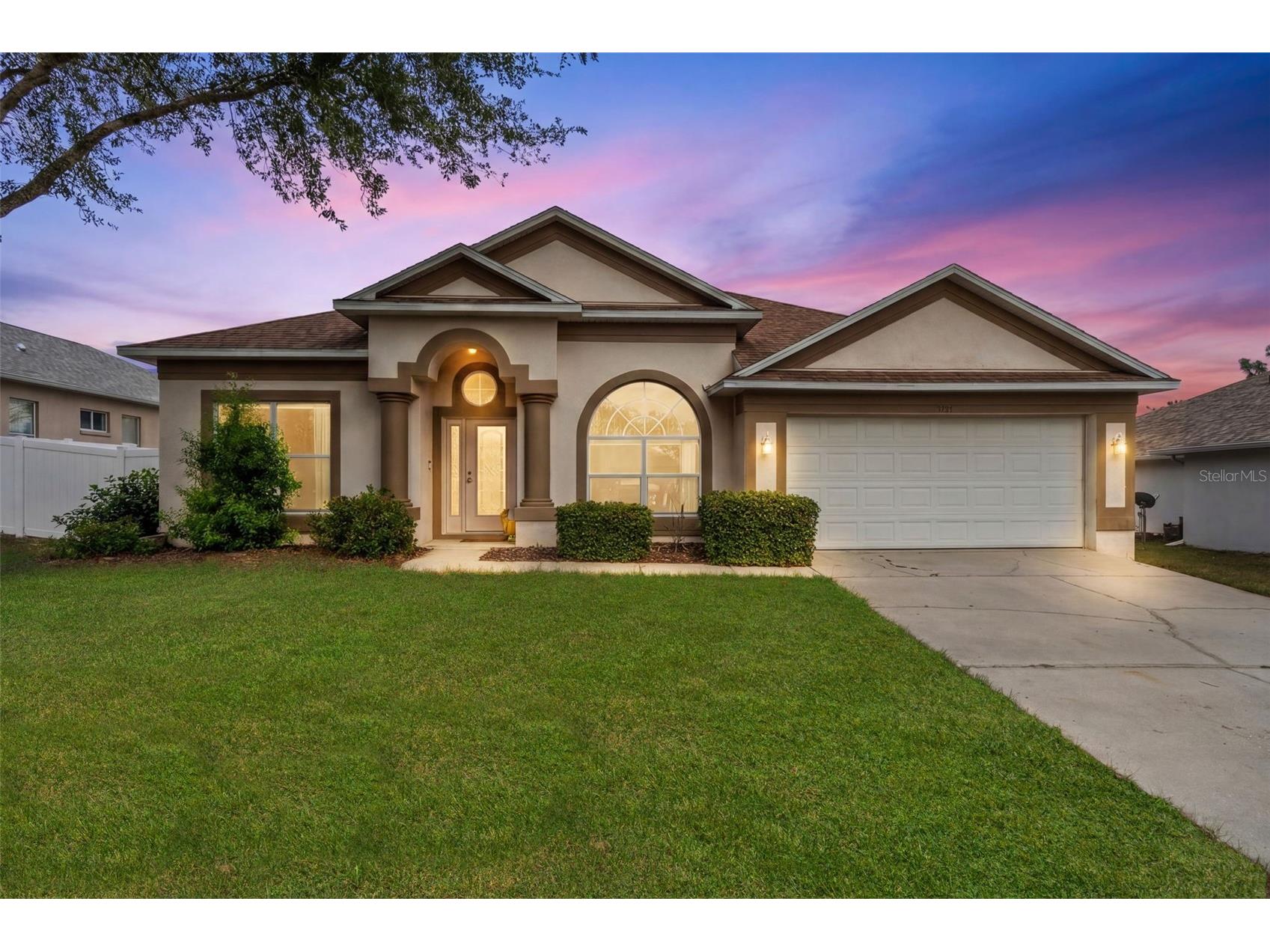 5683 Brackenwood Drive Spring Hill FL 34609 W7884828 image1