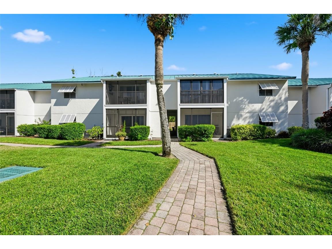 5683 Midnight Pass Road #110 Sarasota FL 34242 A4671689 image1