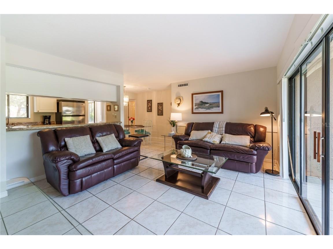 5685 Ashton Lake Drive #2 Sarasota FL 34231 C7492423 image2