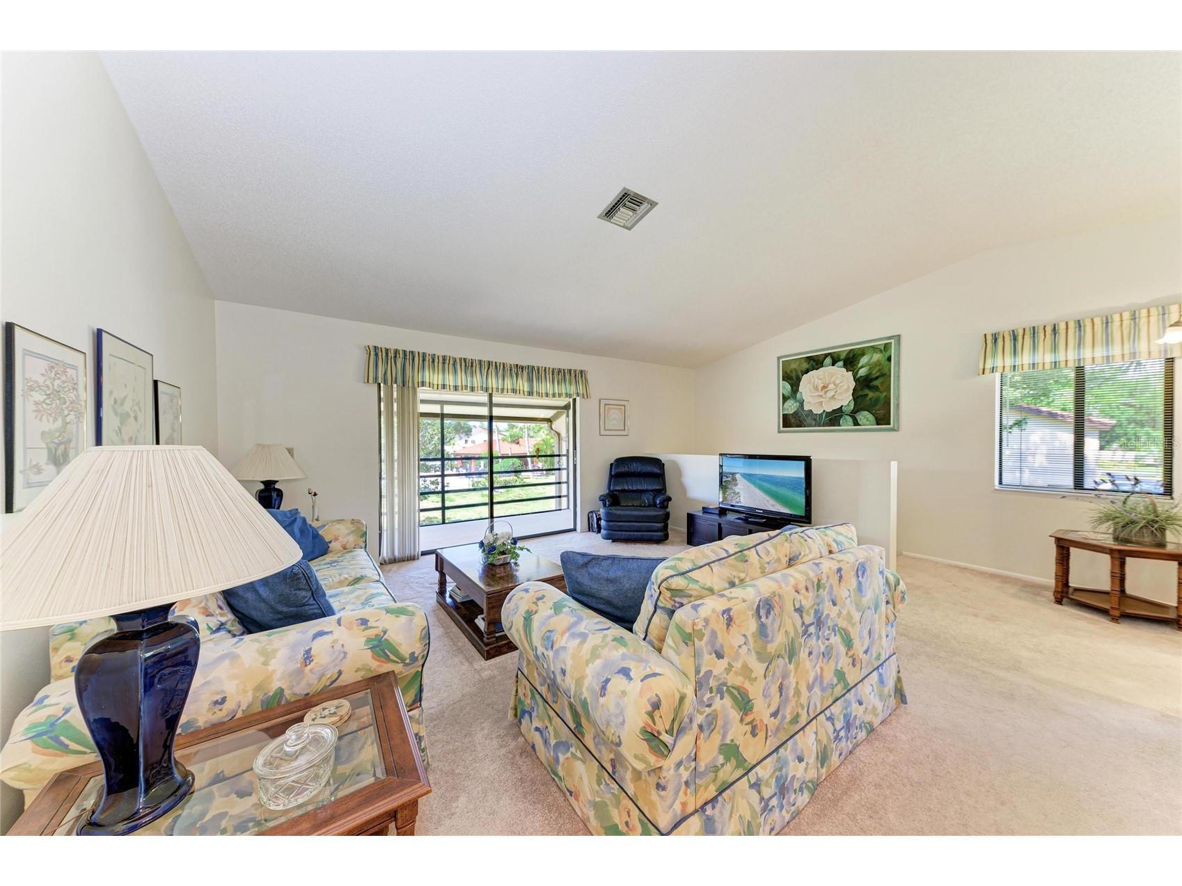 5685 Gardens Drive #5685 Sarasota FL 34243 A4691171 image7