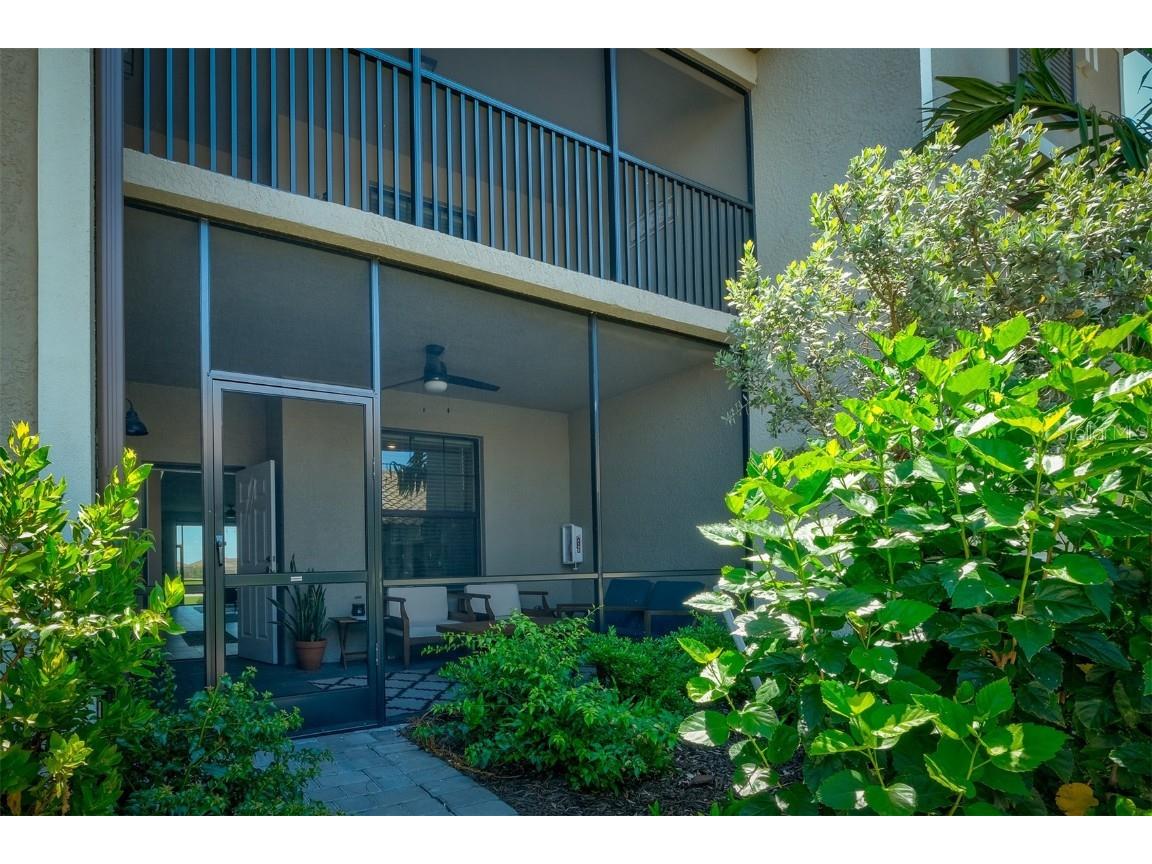 5685 Palmer Circle #101 Bradenton FL 34211 A4607621 image1