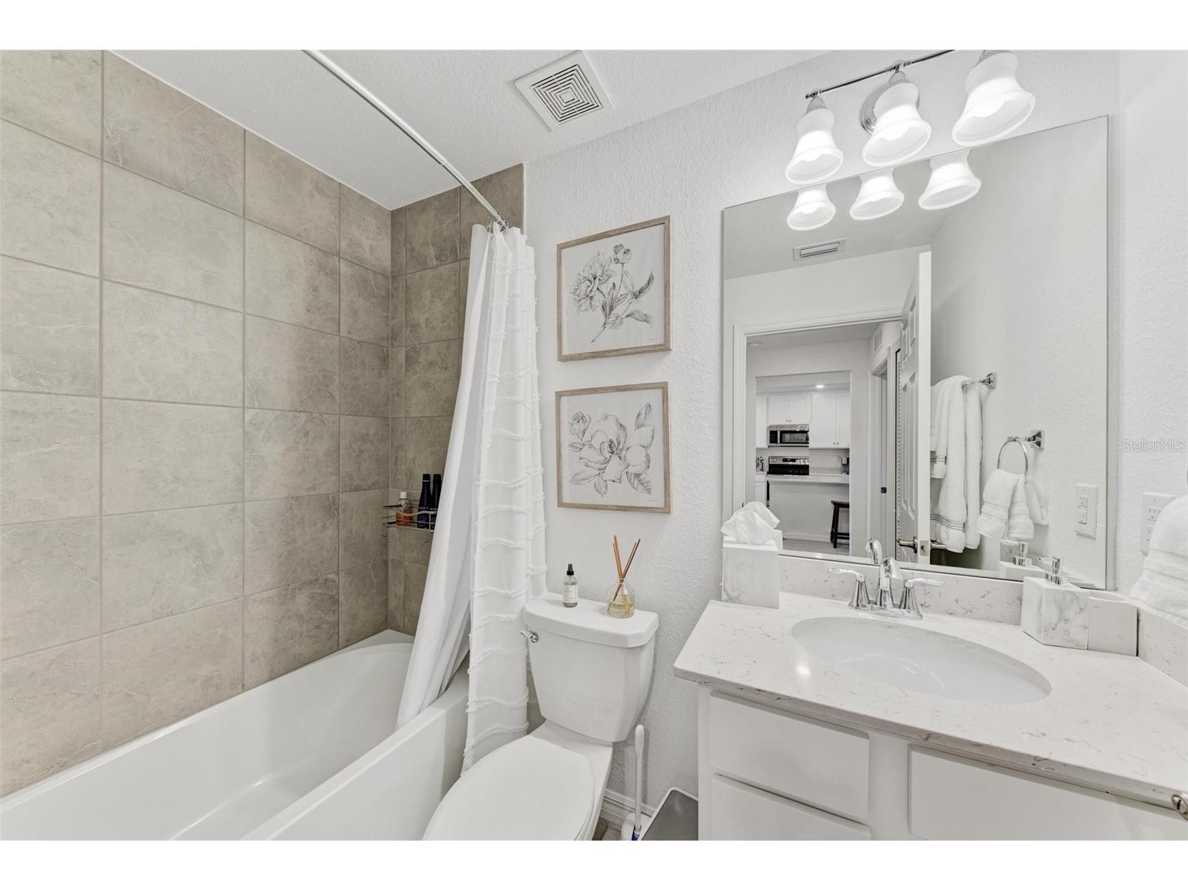 5685 Palmer Circle #105 Bradenton FL 34211 A4681378 image32