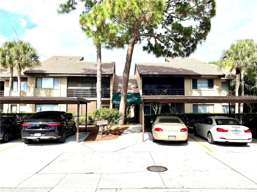 5687 Ashton Lake Drive #4 Sarasota FL 34231 A4565092 image1