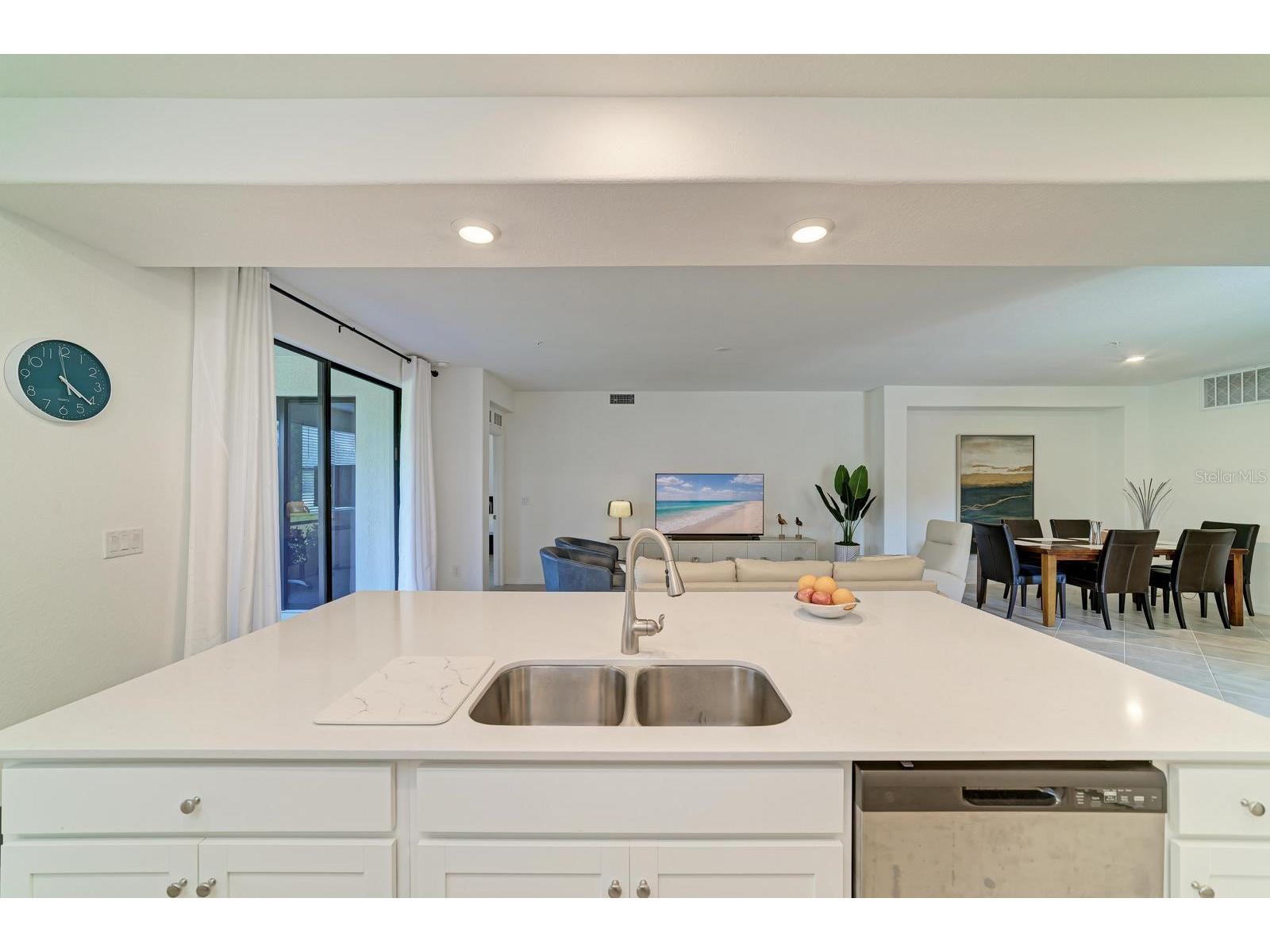 5687 N Honore Avenue #411 Sarasota FL 34243 A4693293 image11
