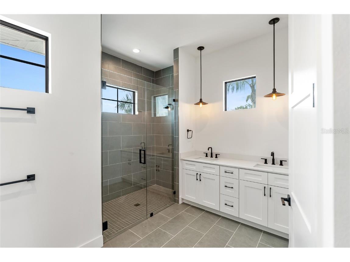 569 Bayview Drive Longboat Key FL 34228 A4661312 image24