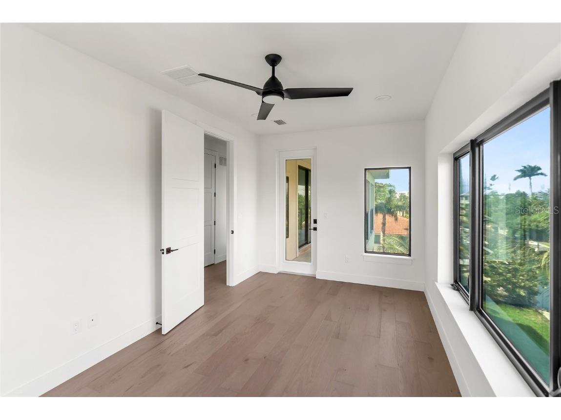 569 Bayview Drive Longboat Key FL 34228 A4661312 image54