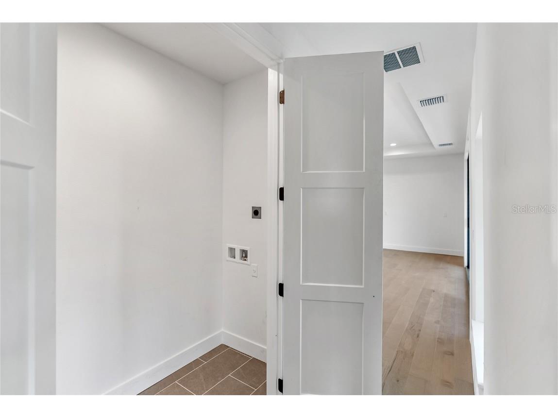 569 Bayview Drive Longboat Key FL 34228 A4661312 image74