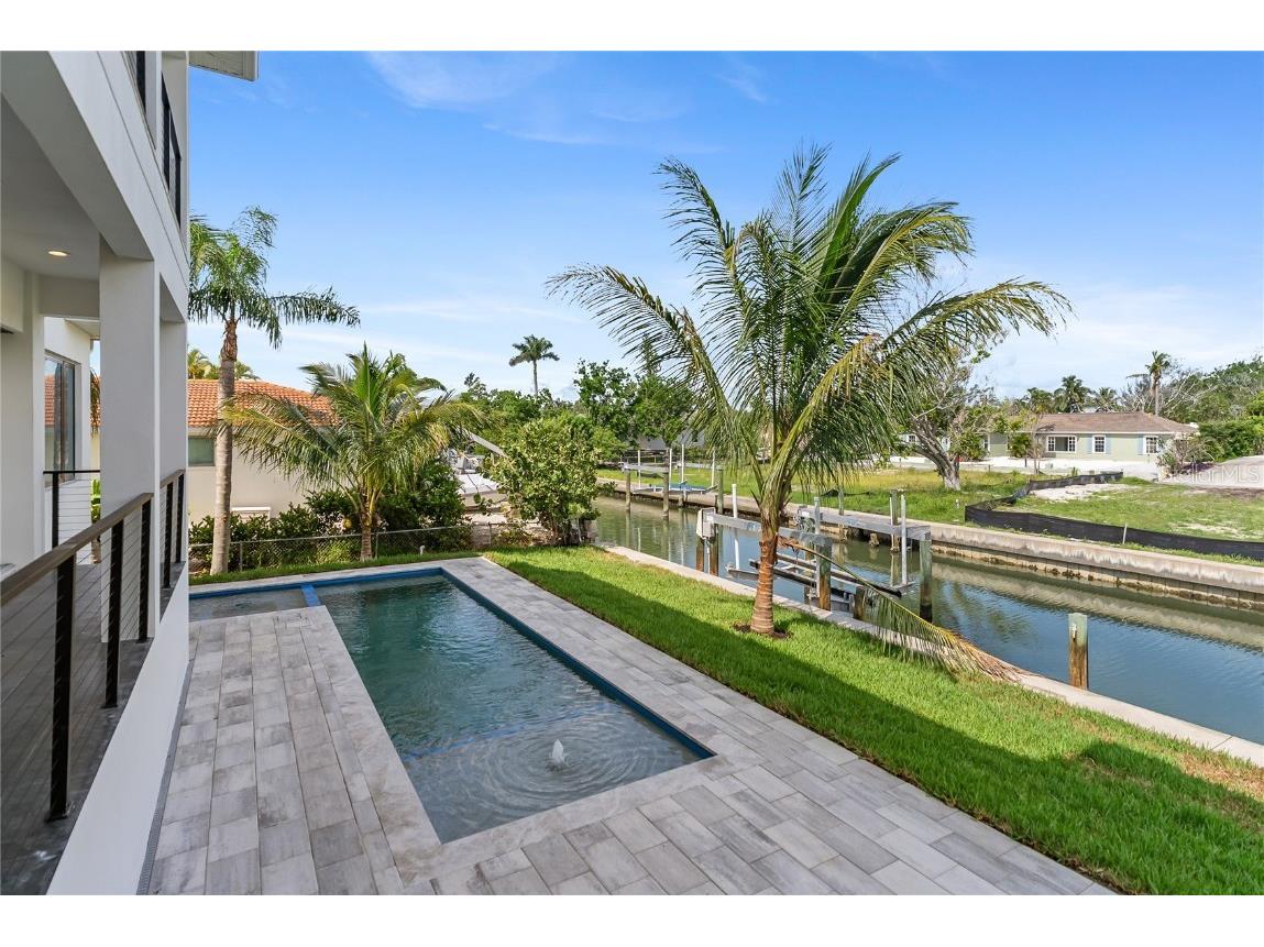 569 Bayview Drive Longboat Key FL 34228 A4661312 image9