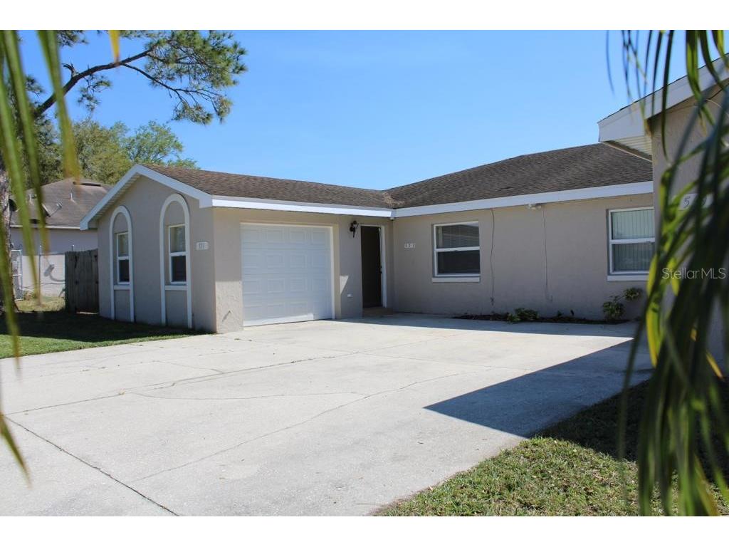 569 Imperial Pl Kissimmee FL 34758 S5081627 image1