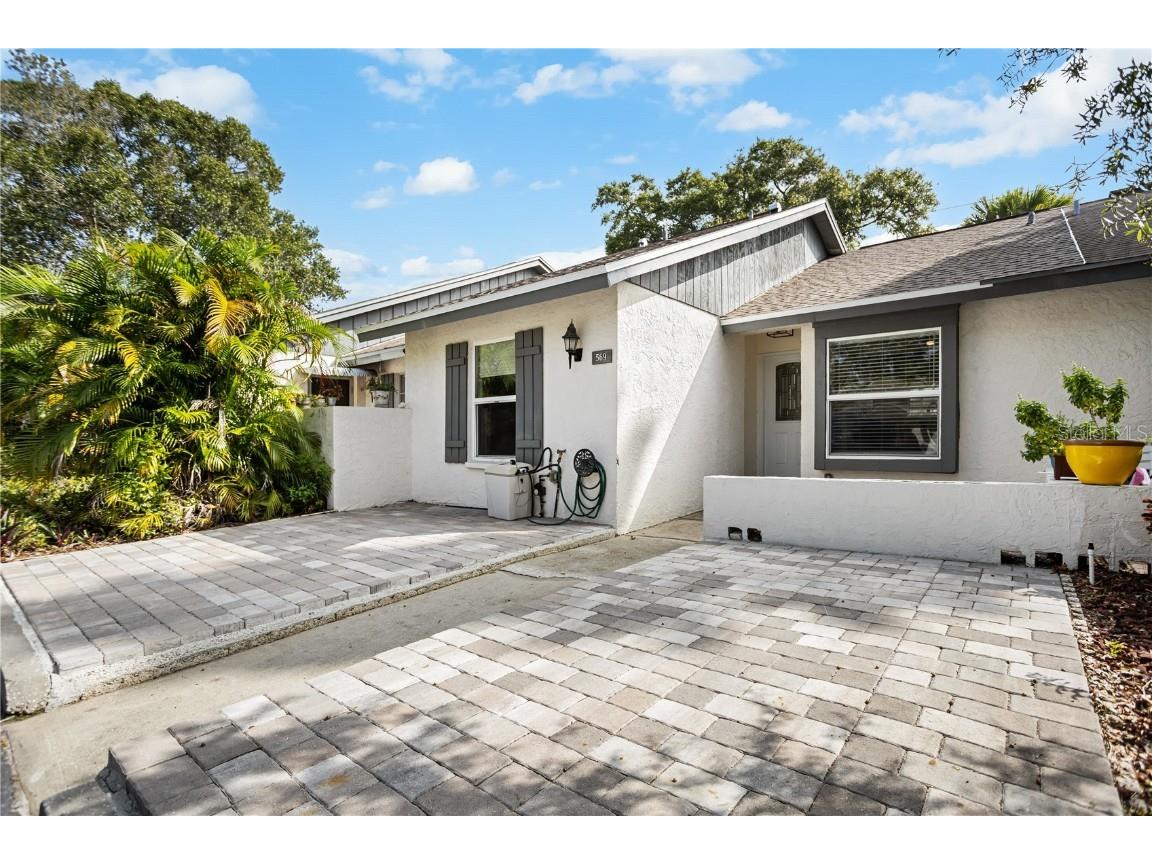 569 Laguna Vista Court #2 Largo FL 33771 U8215717 image1
