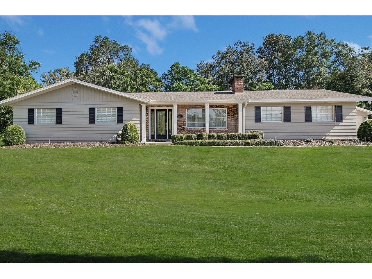 569 Parkdale Court Deland FL 32724 V4945047 image1