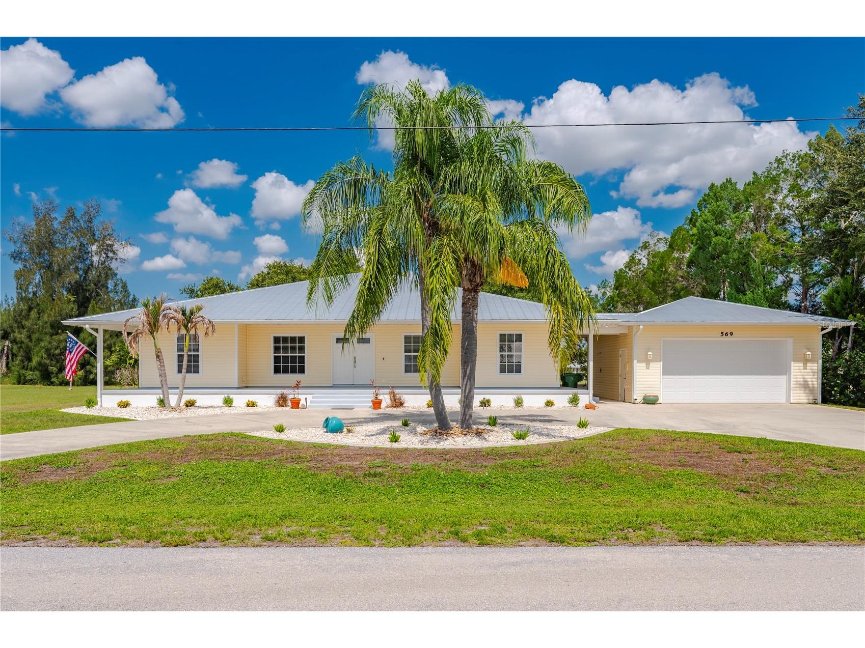 569 Rio Vista Avenue Punta Gorda FL 33982 C7527932 image2