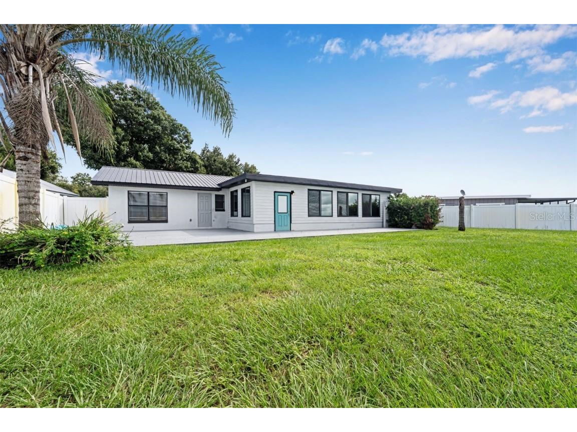 569 Thornburg Road Babson Park FL 33827 - Crooked Lake P4931983 image1