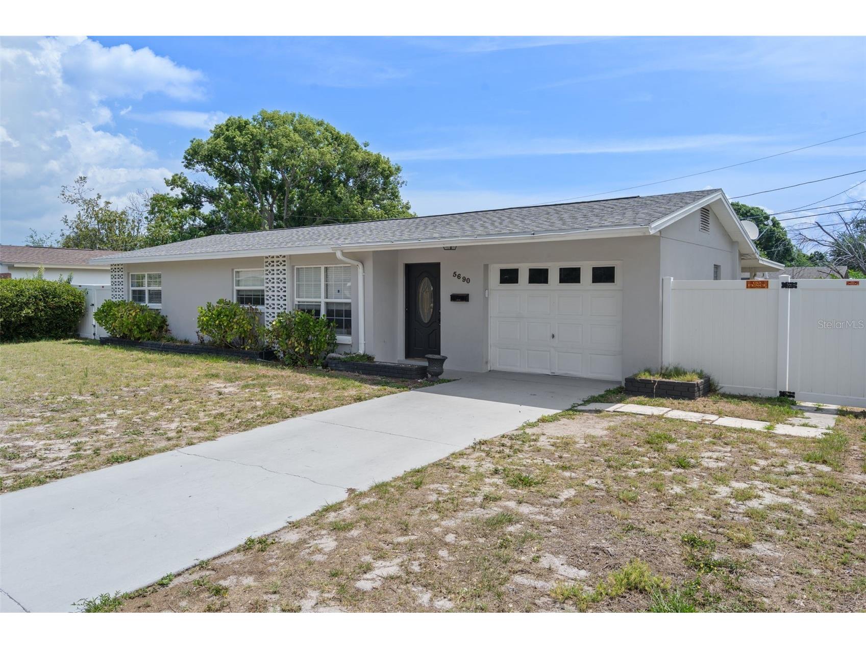 5690 6th Street S Saint Petersburg FL 33705 TB8506290 image1