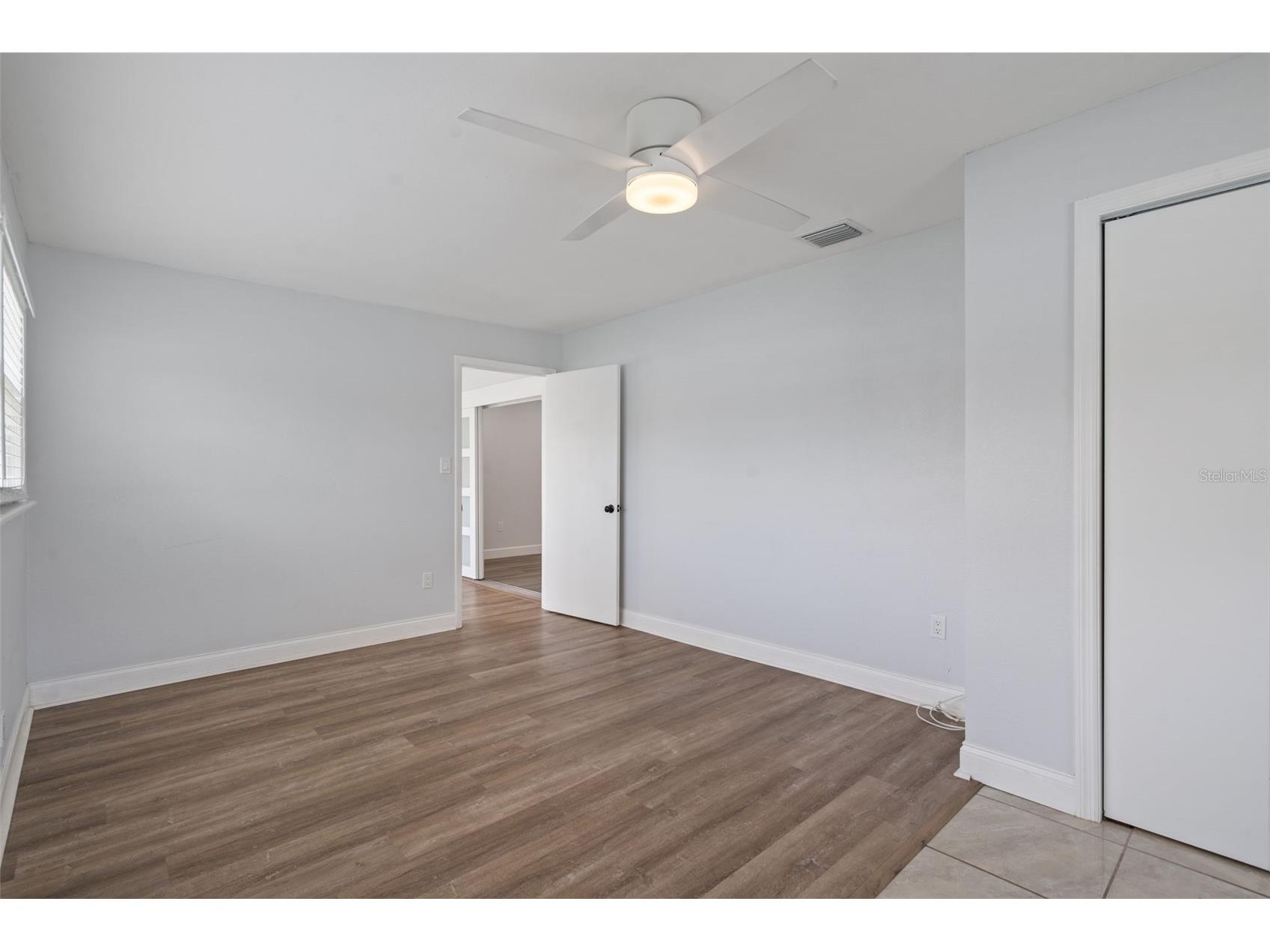 5690 6th Street S Saint Petersburg FL 33705 TB8506290 image17