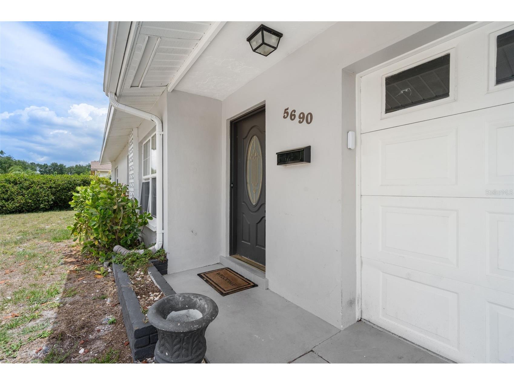 5690 6th Street S Saint Petersburg FL 33705 TB8506290 image2