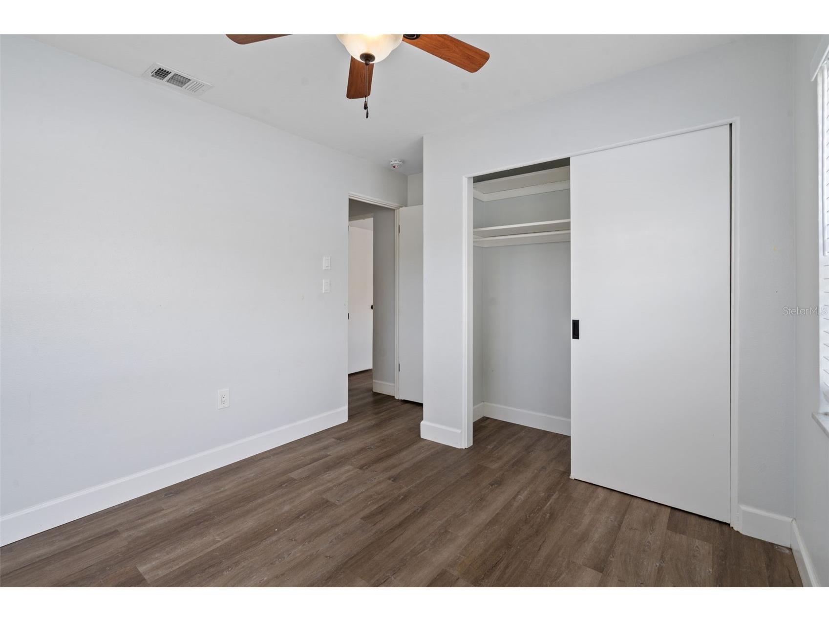 5690 6th Street S Saint Petersburg FL 33705 TB8506290 image28
