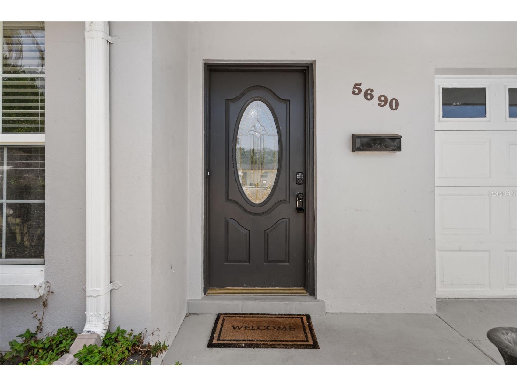 5690 6th Street S Saint Petersburg FL 33705 TB8506290 image3