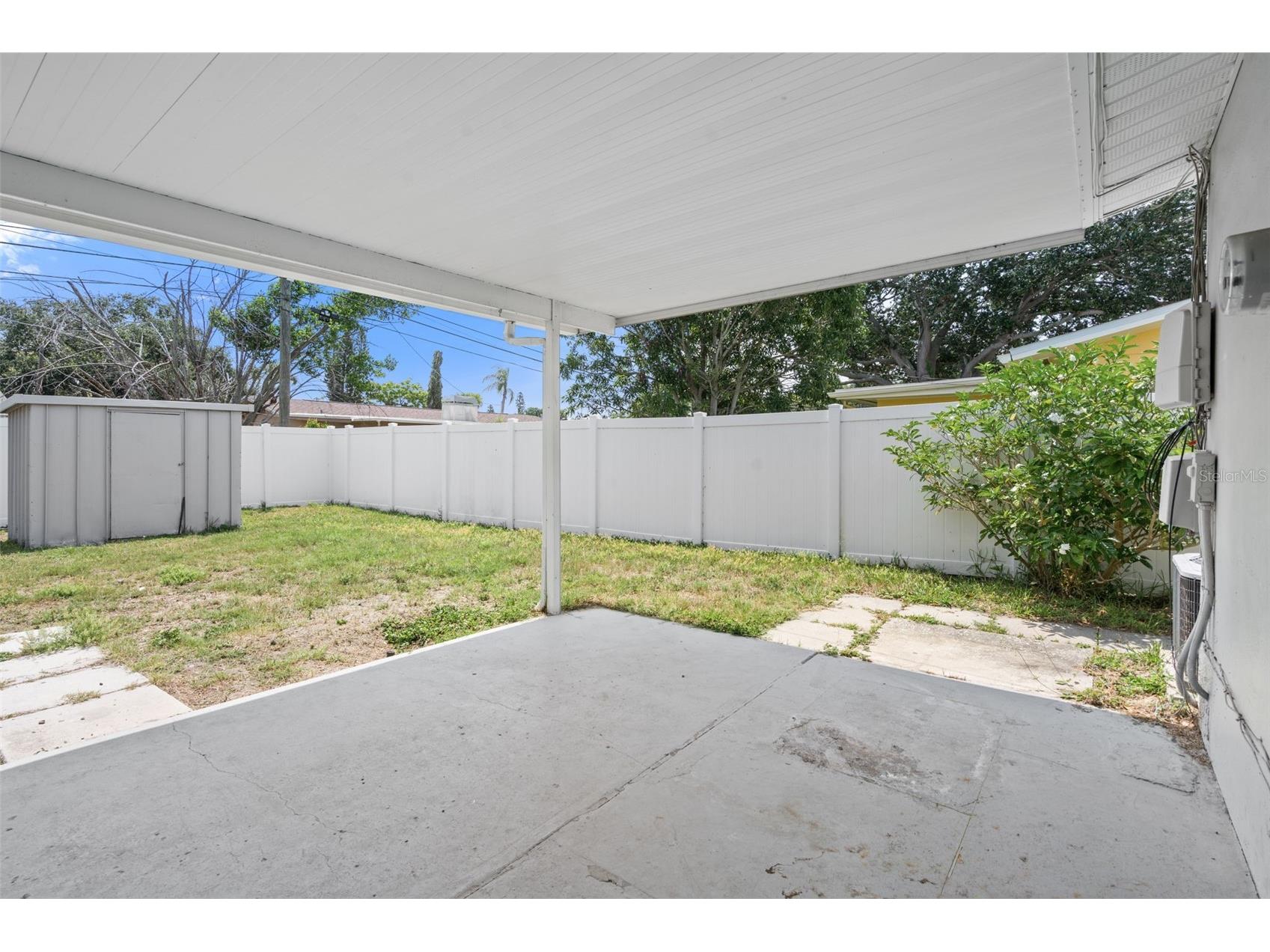 5690 6th Street S Saint Petersburg FL 33705 TB8506290 image34