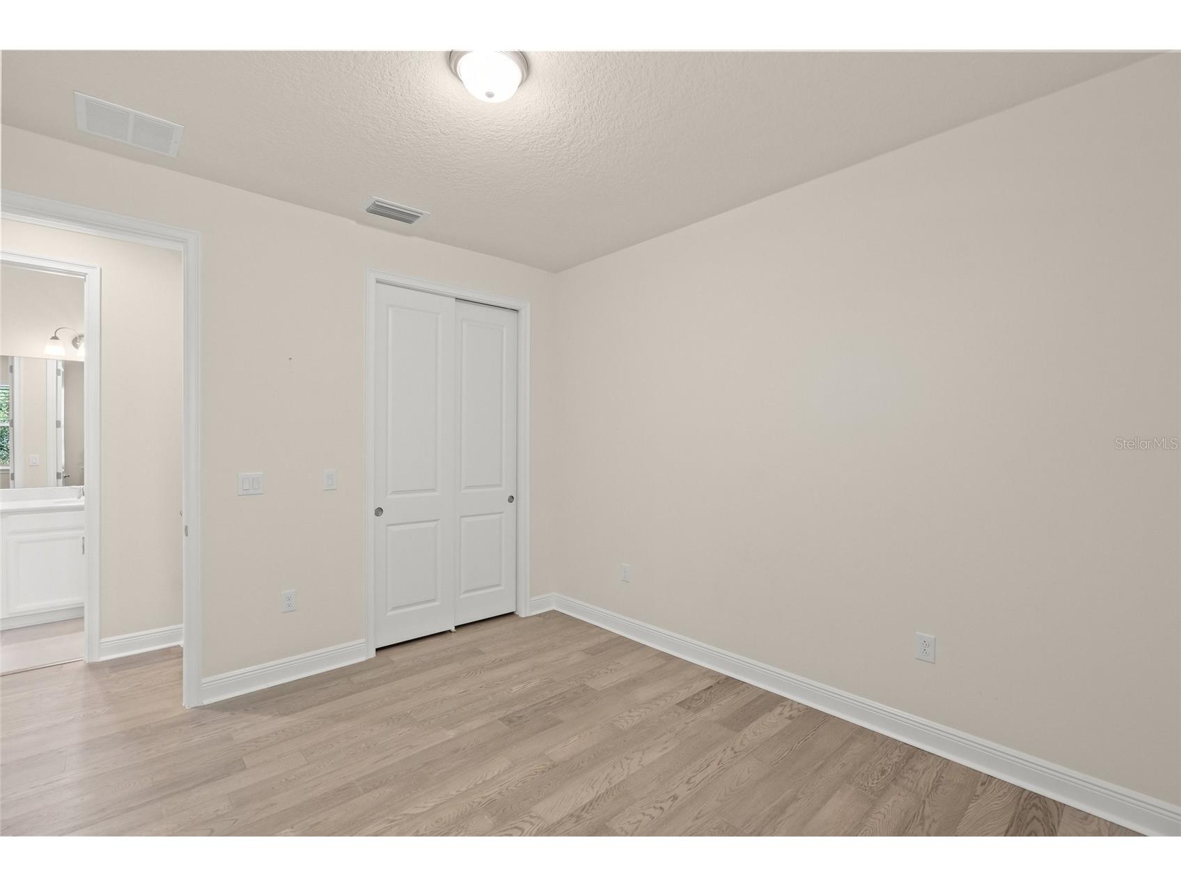 5690 Long Shore Loop Sarasota FL 34238 A4700725 image29