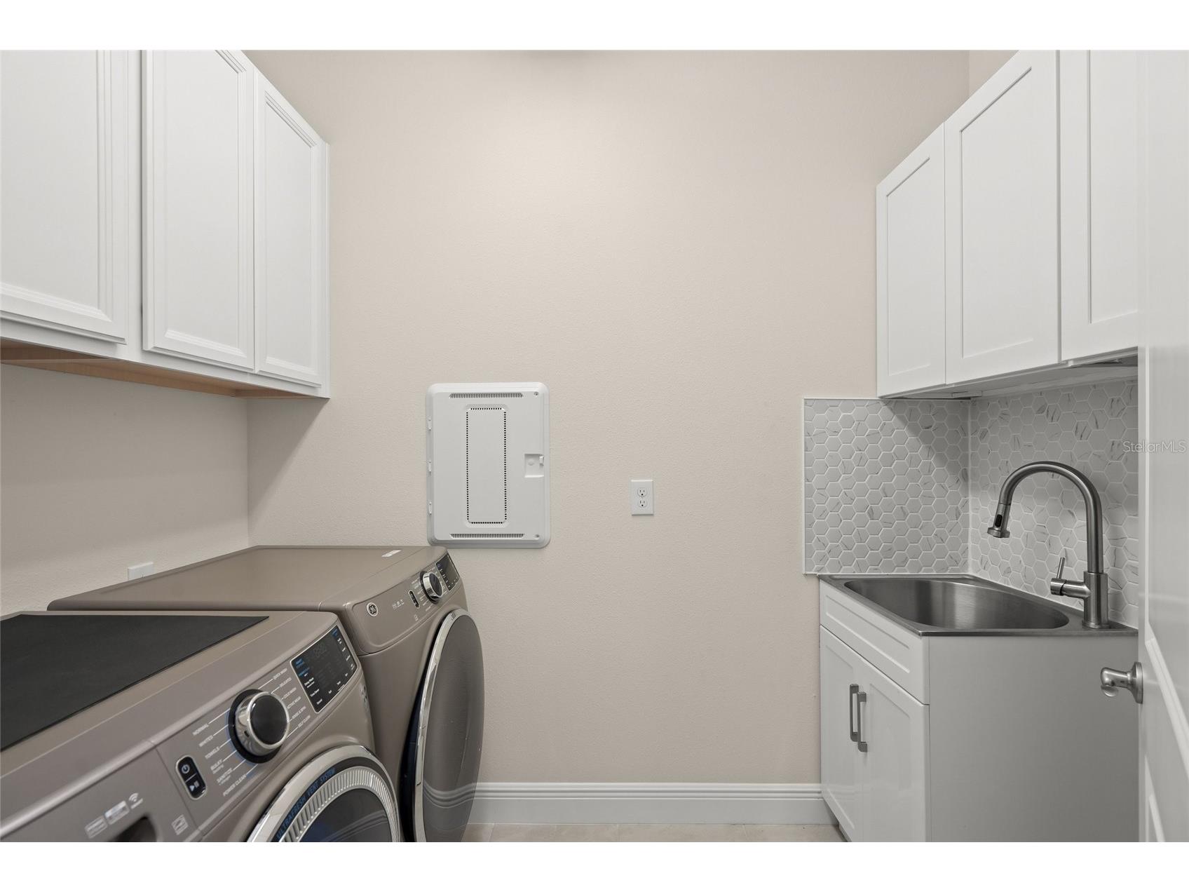 5690 Long Shore Loop Sarasota FL 34238 A4700725 image31