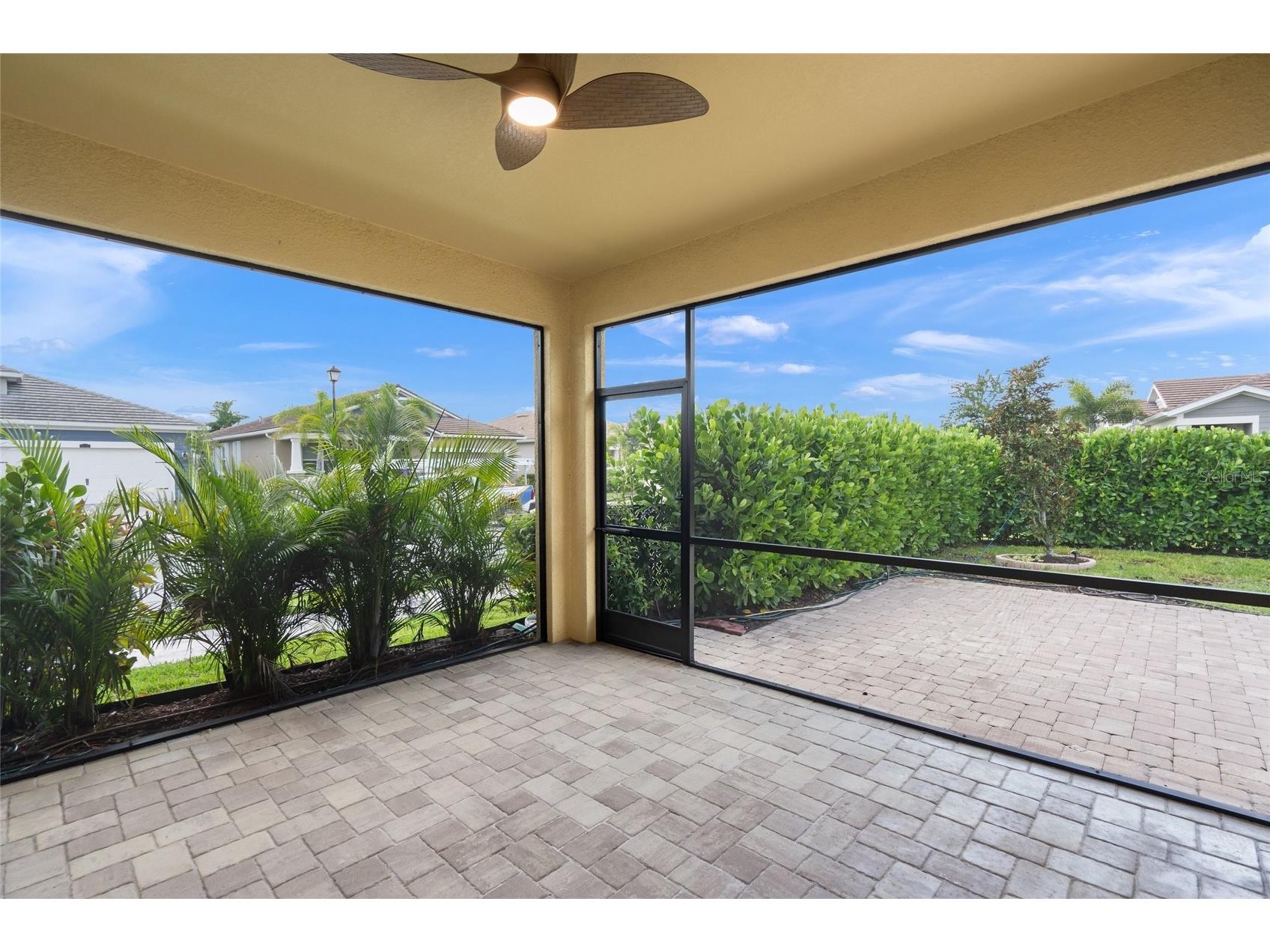 5690 Long Shore Loop Sarasota FL 34238 A4700725 image34