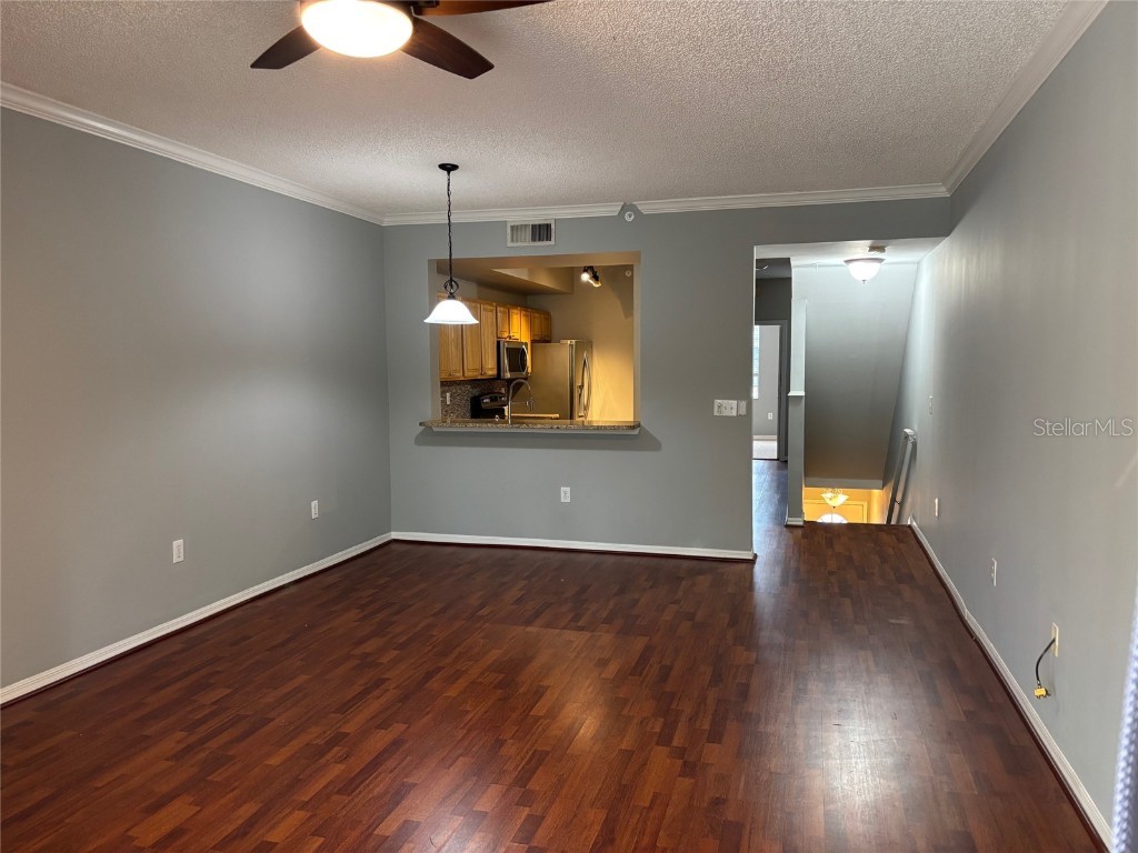 5691 Bentgrass Drive #15-209 Sarasota FL 34235 A4673954 image2