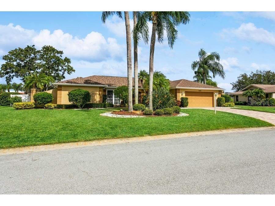 5691 Country Lakes Drive Sarasota FL 34243 T3466773 image1