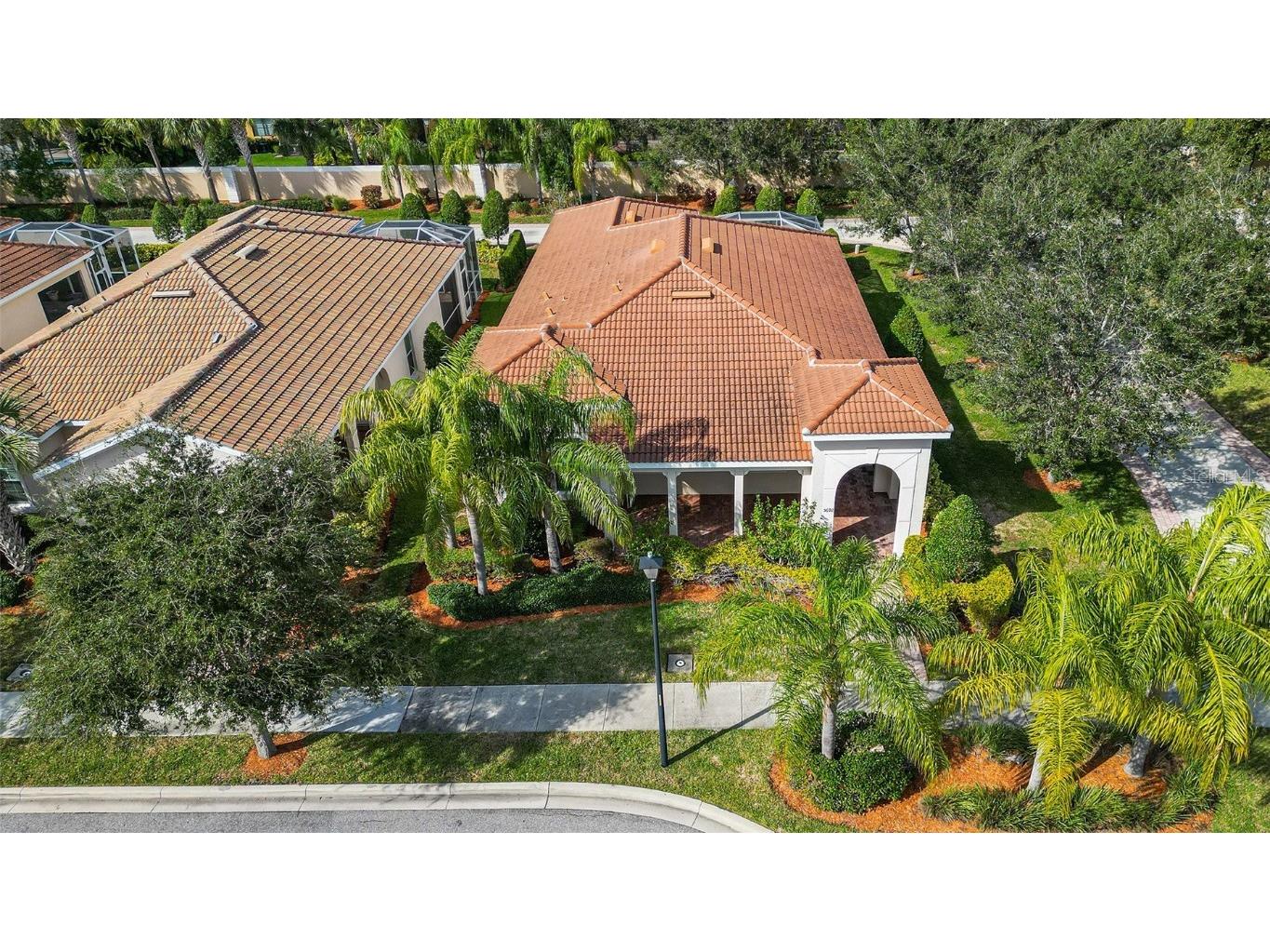 5692 Fossano Drive Sarasota FL 34238 A4594334 image1