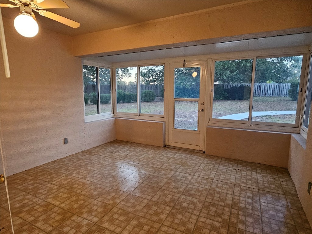 5692 NE 62nd Court Road Silver Springs FL 34488 OM716122 image9