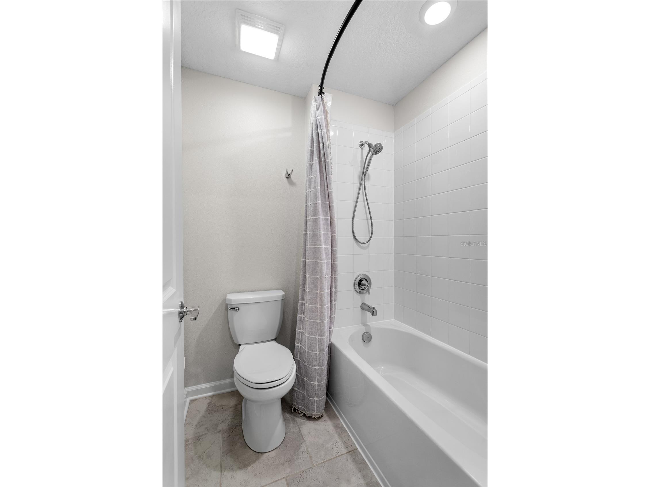 5693 Alenlon Way Mount Dora FL 32757 O6397971 image32