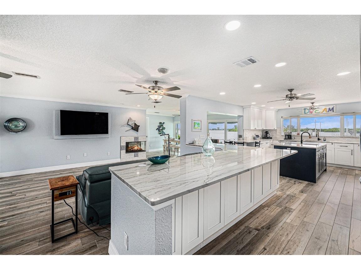 5694 Oakhurst Drive Seminole FL 33772 TB8449649 image16