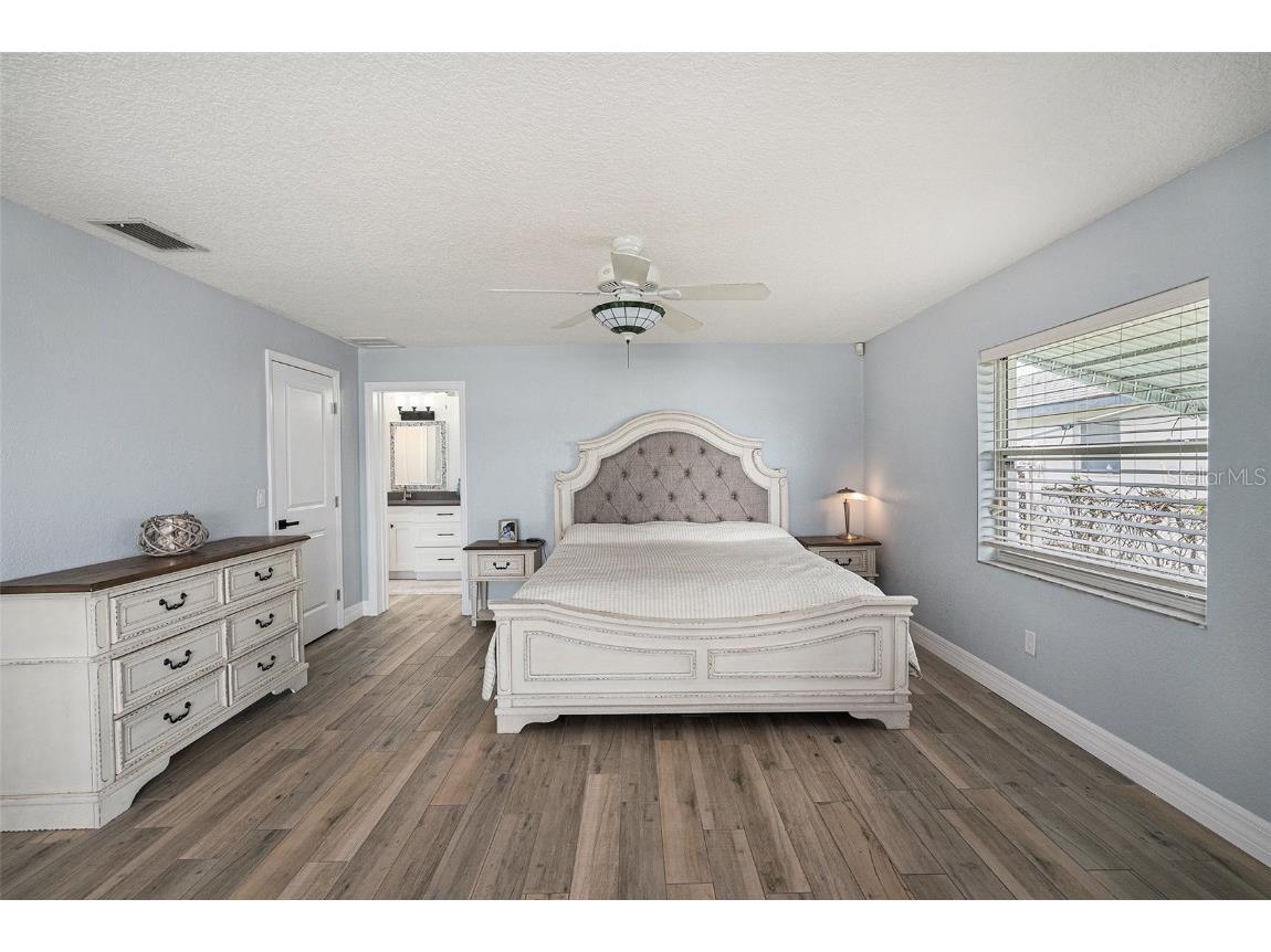 5694 Oakhurst Drive Seminole FL 33772 TB8449649 image17