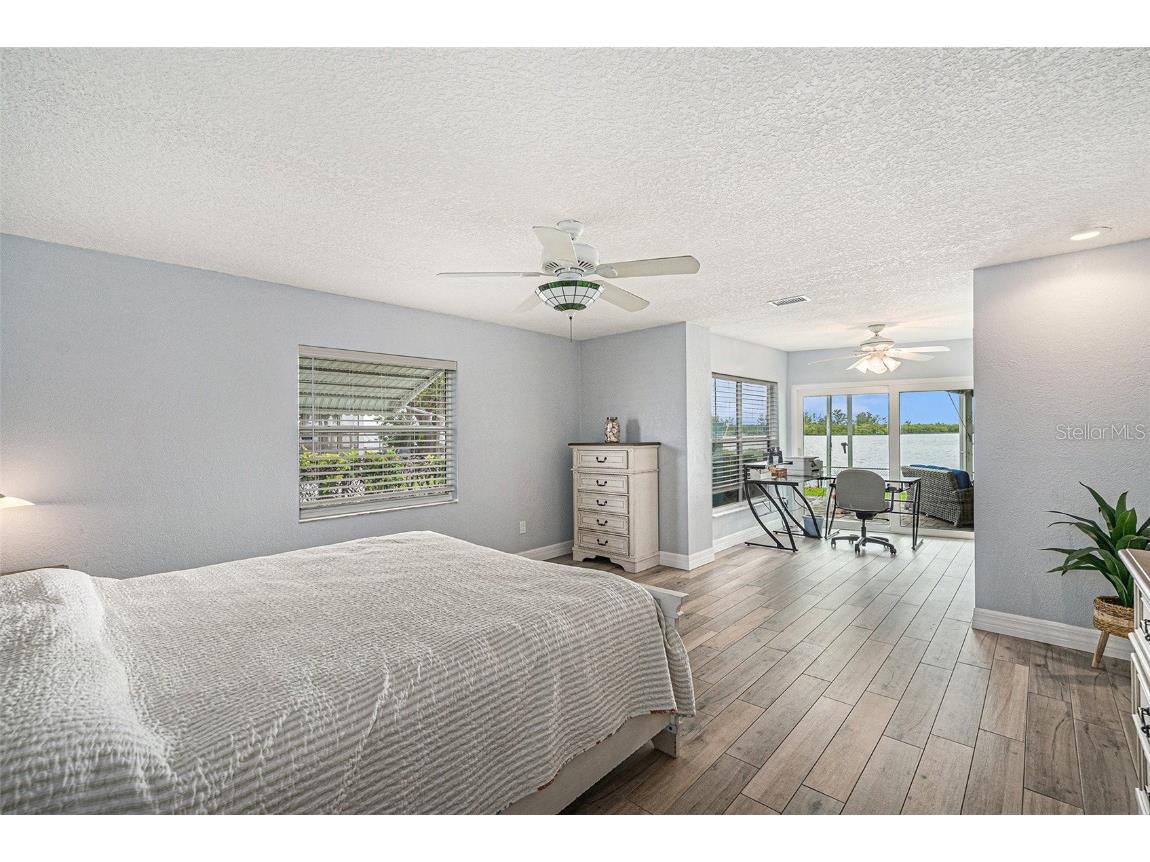 5694 Oakhurst Drive Seminole FL 33772 TB8449649 image18