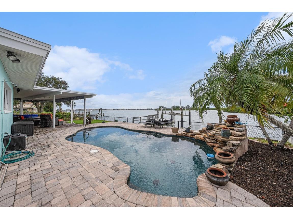 5694 Oakhurst Drive Seminole FL 33772 TB8449649 image29