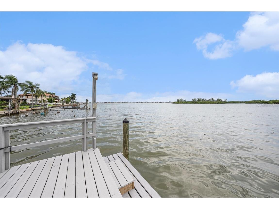 5694 Oakhurst Drive Seminole FL 33772 TB8449649 image34