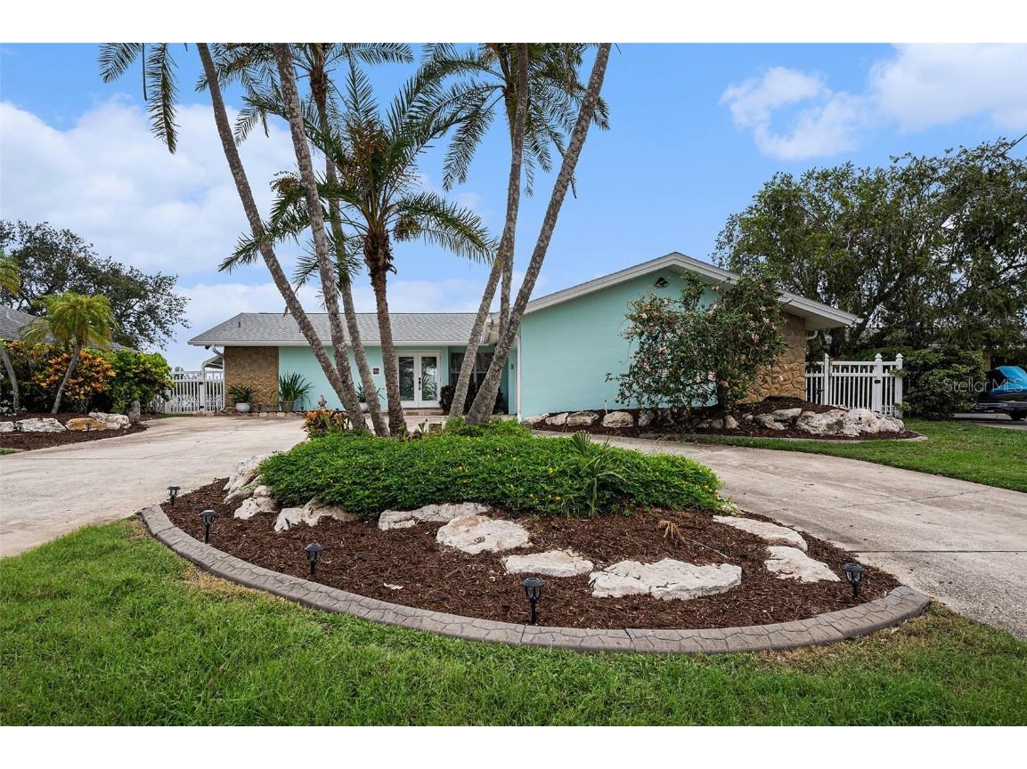 5694 Oakhurst Drive Seminole FL 33772 TB8449649 image39