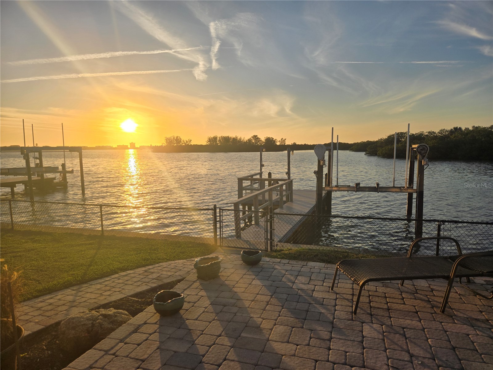 5694 Oakhurst Drive Seminole FL 33772 TB8449649 image60