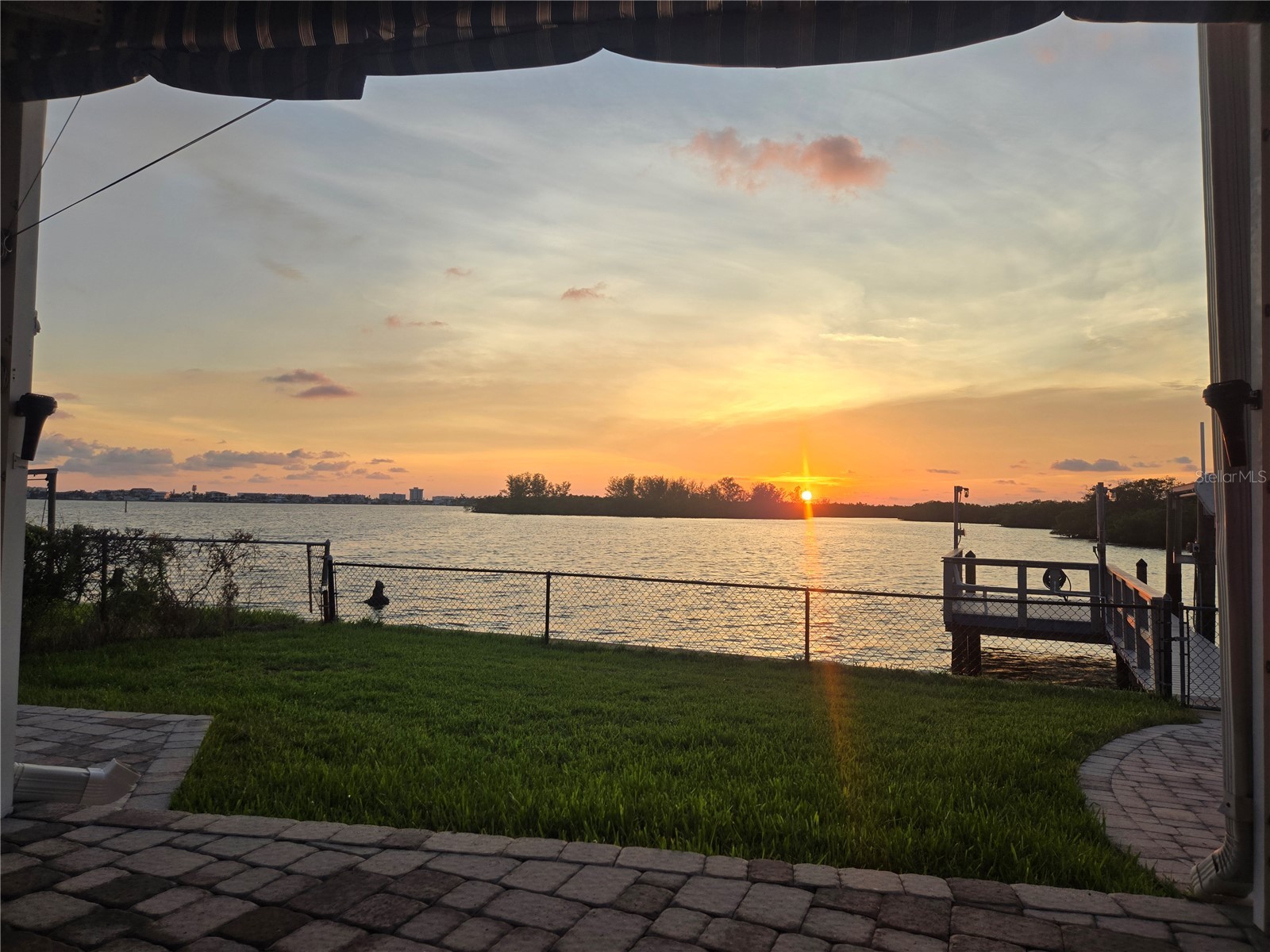 5694 Oakhurst Drive Seminole FL 33772 TB8449649 image66