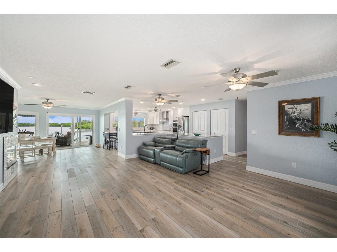 5694 Oakhurst Drive Seminole FL 33772 TB8449649 image8