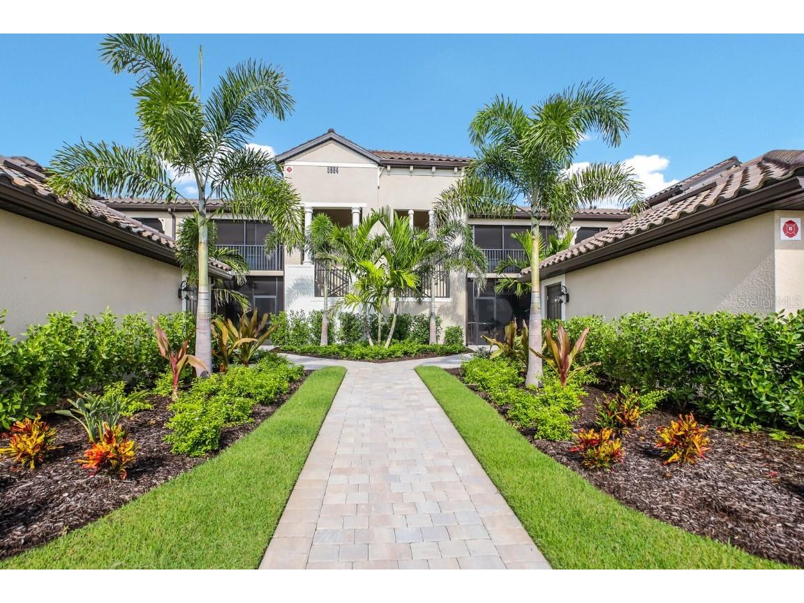 5694 Palmer Circle #106 Bradenton FL 34211 A4594210 image1