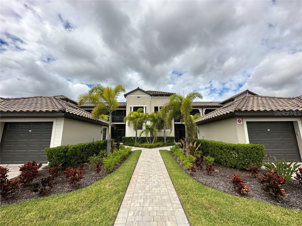 5694 Palmer Circle #205 Bradenton FL 34211 A4549421 image1