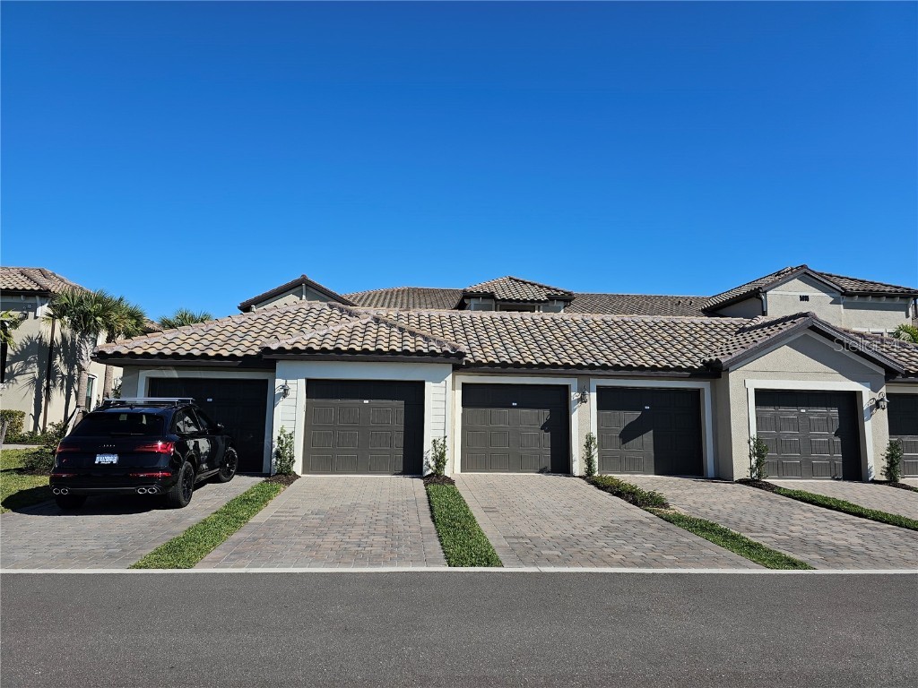 5695 Palmer Circle #201 Bradenton FL 34211 A4599560 image1