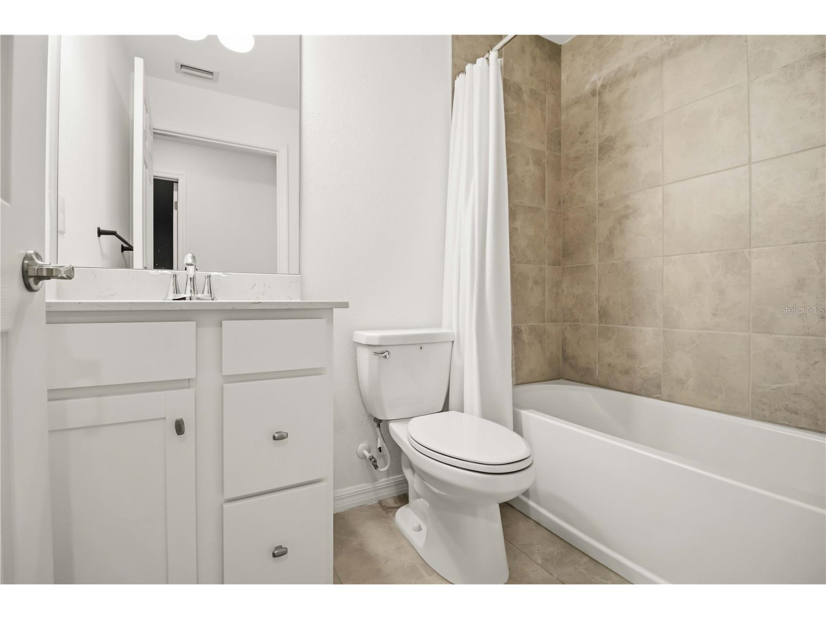 5695 Palmer Circle #203 Bradenton FL 34211 A4696270 image34