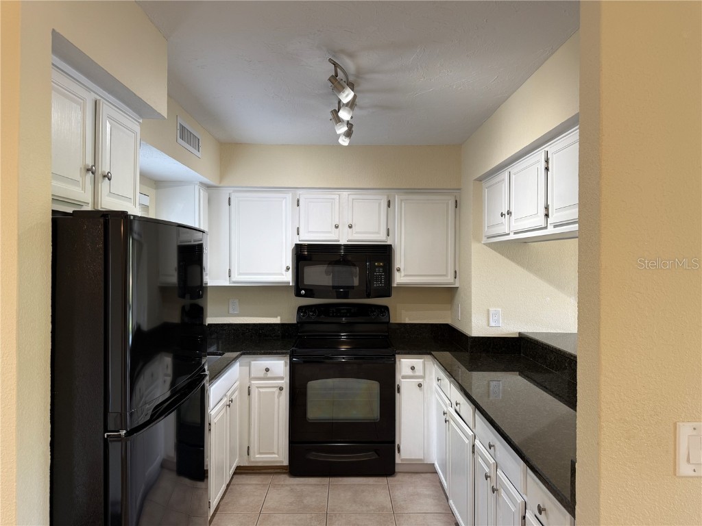 5697 Ashton Lake Drive #6 Sarasota FL 34231 - SUNNYSIDE LAKE A4675578 image13